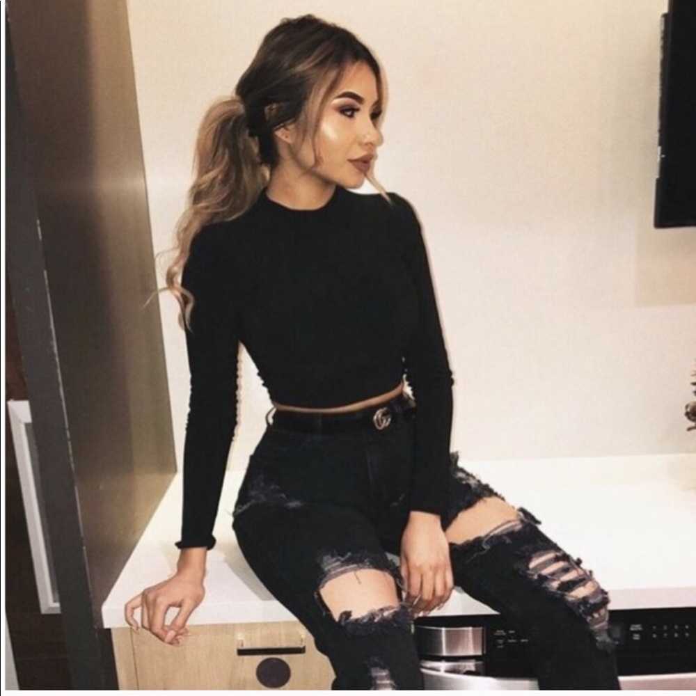 BLACK MOCK NECK LONG SLEEVE CROP TOP